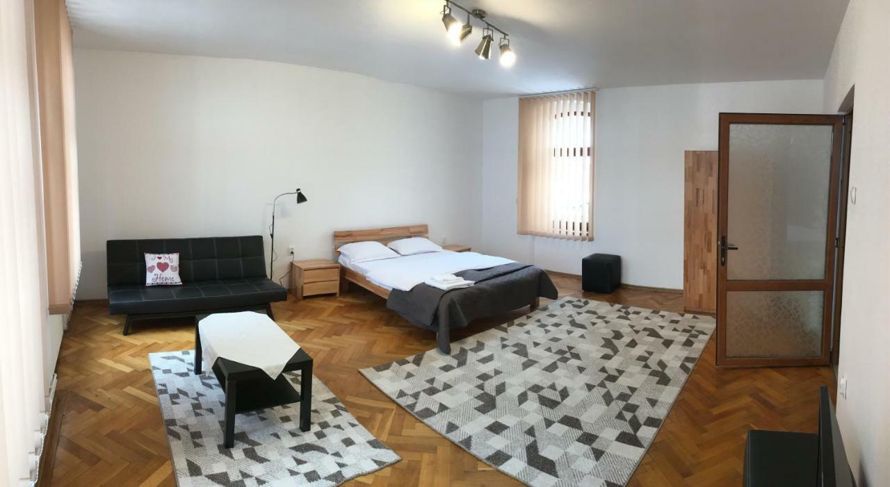 Pe Tocile Apartment 브라쇼브 외부 사진