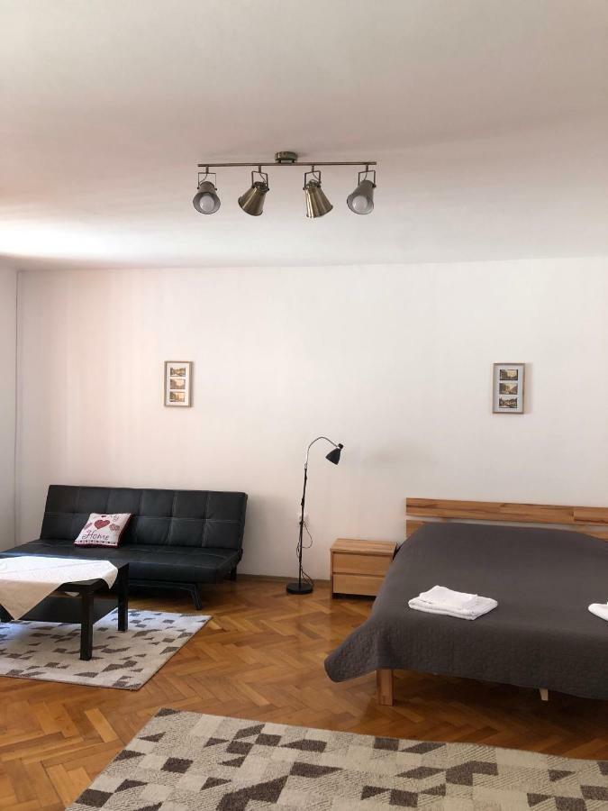 Pe Tocile Apartment 브라쇼브 외부 사진